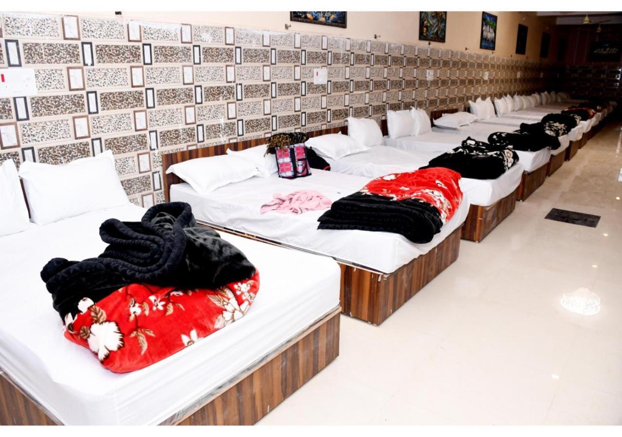 Basāri Tirupati Balaji Inn Bageshwar Dham מראה חיצוני תמונה