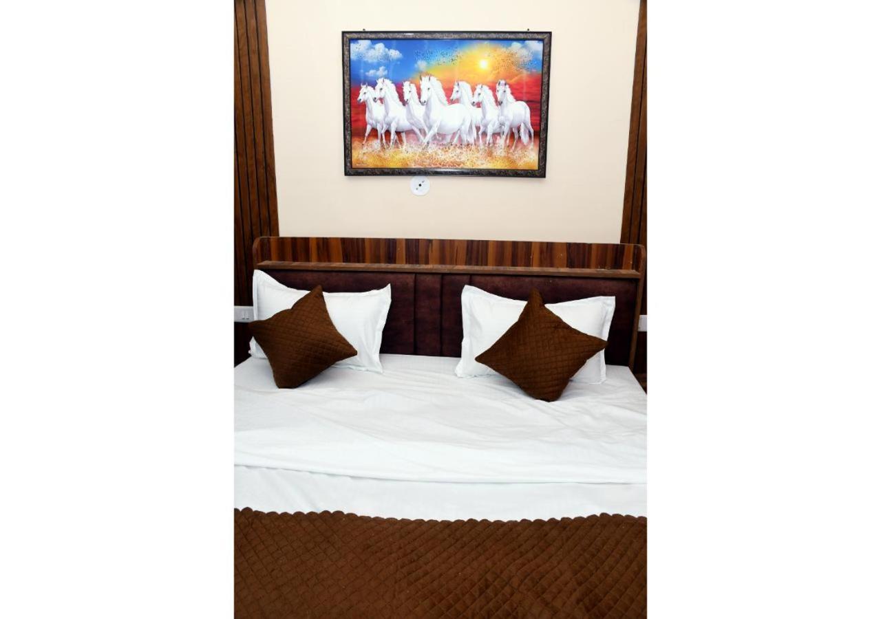 Basāri Tirupati Balaji Inn Bageshwar Dham מראה חיצוני תמונה