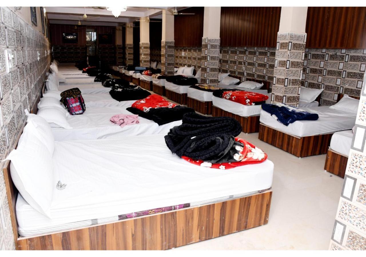 Basāri Tirupati Balaji Inn Bageshwar Dham מראה חיצוני תמונה